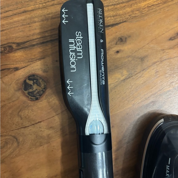 Redken & Rowenta Salon Steam Infusion flat iron - Picture 4 of 13